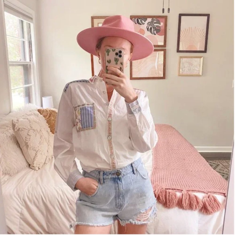 Vintage Teddi Western Floral Trim Button Down Blouse Top